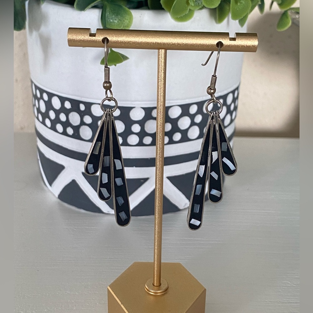 Vintage Alpaca Silver Black Enamel Abalone Inlay Dangle Drop Earrings Mexico